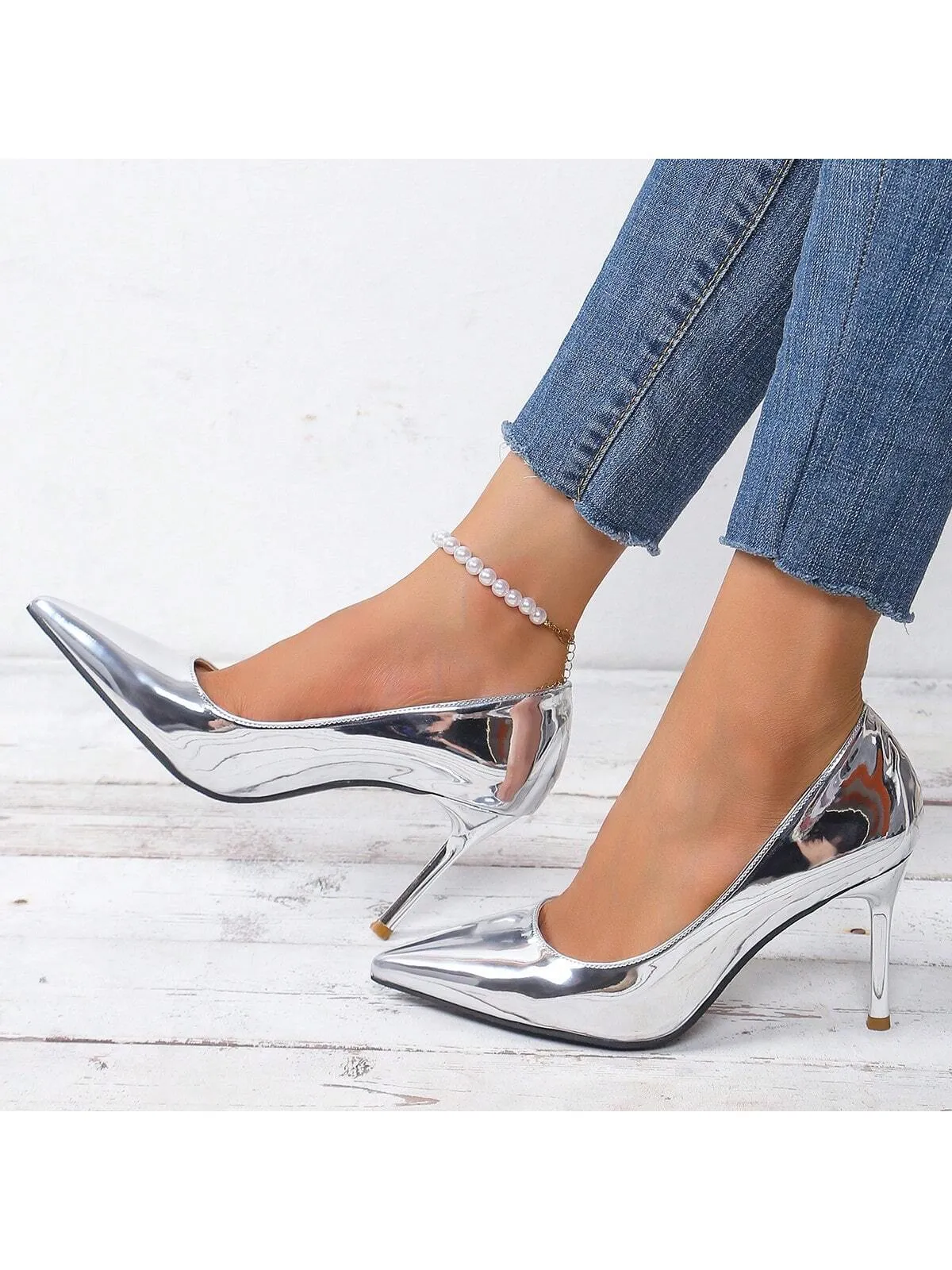 2024 Fashion High-Heeled Shoes, Pointed Toe Metallic Silver With Electroplated Gold Heels For Women