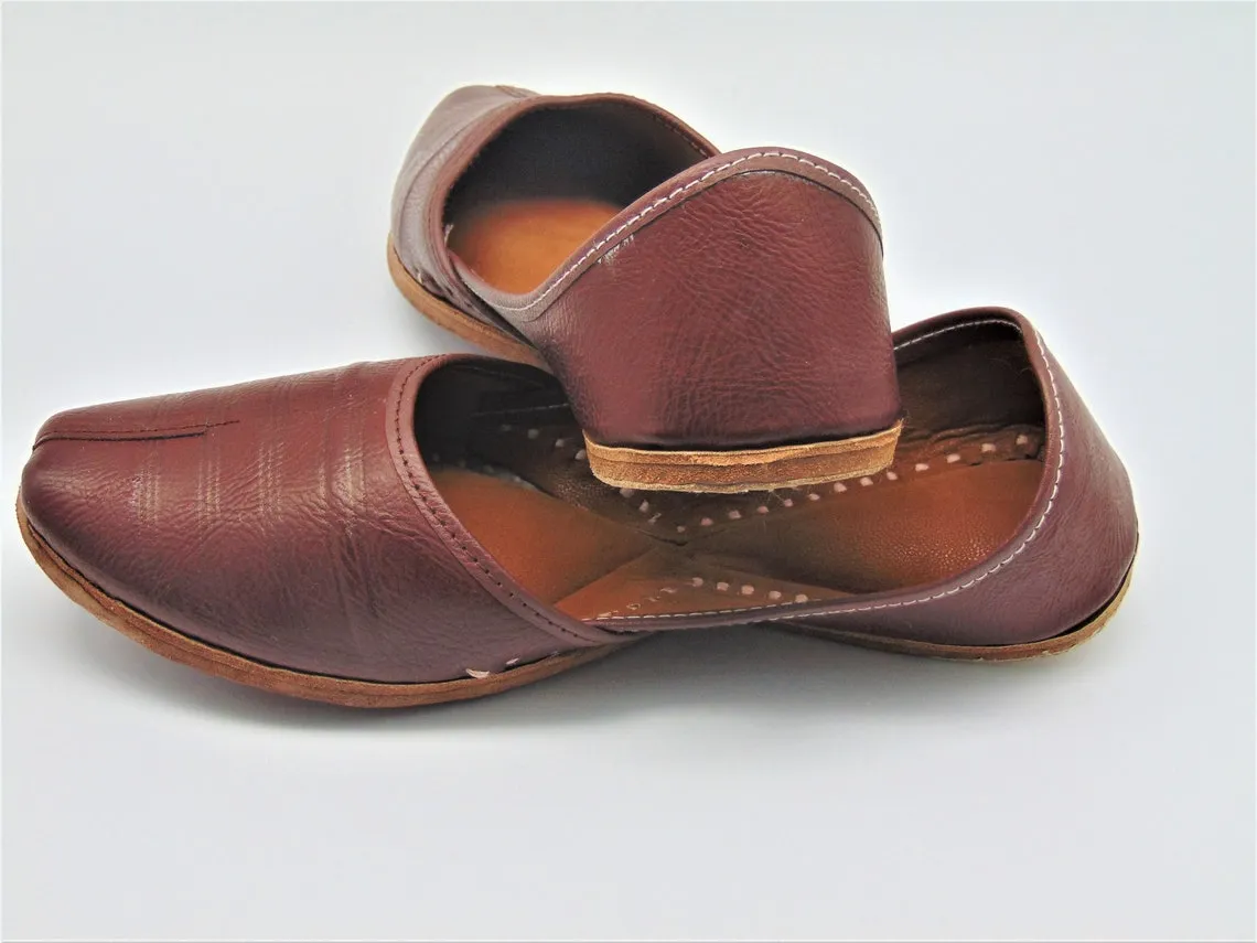 Ethnic genuine leather jutti