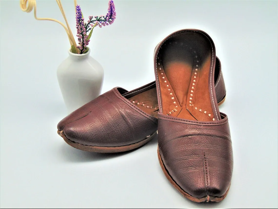 Ethnic genuine leather jutti