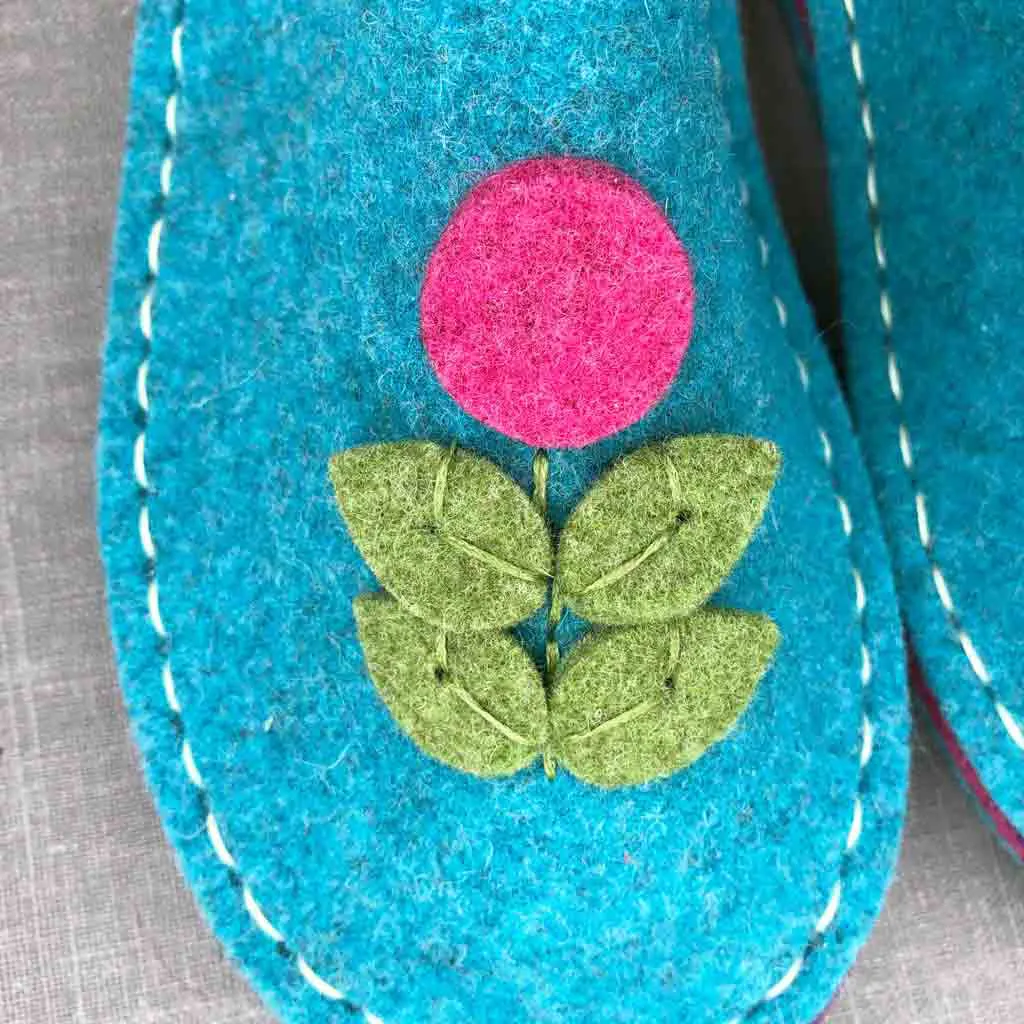 Flora Felt Slipper Kit US sizes