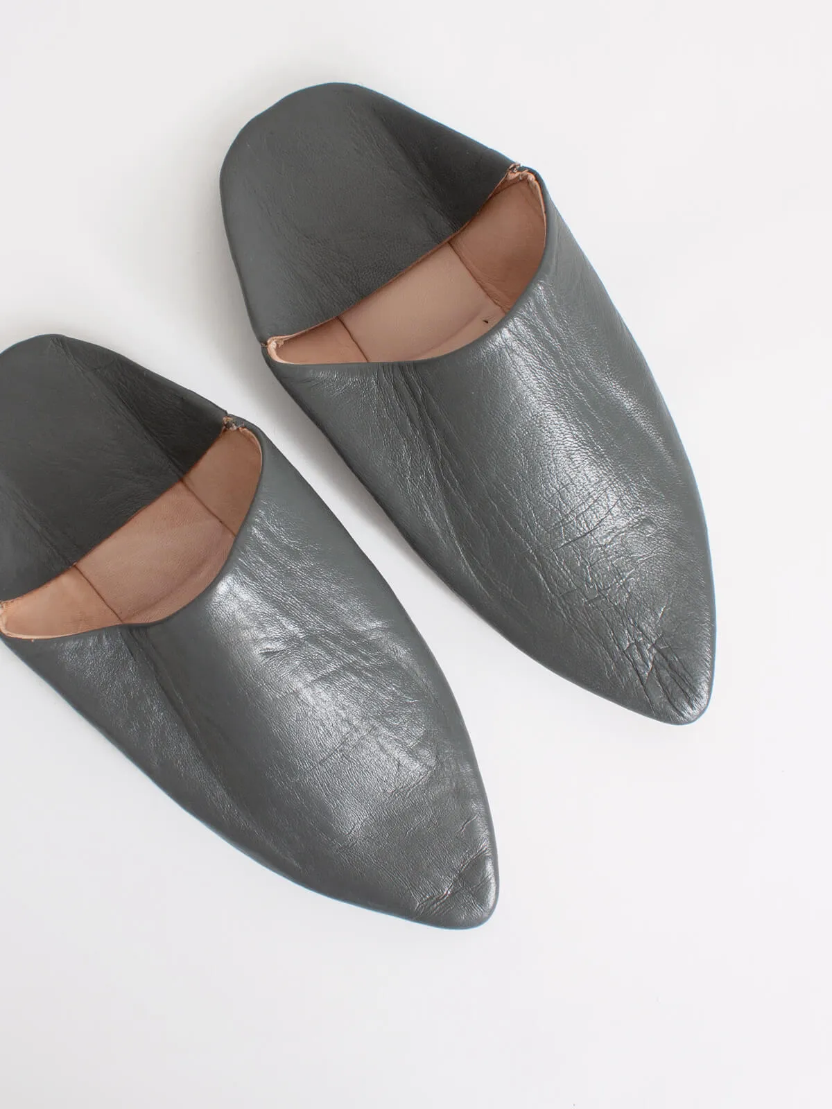 Moroccan Classic Pointed Babouche Slippers, Charcoal